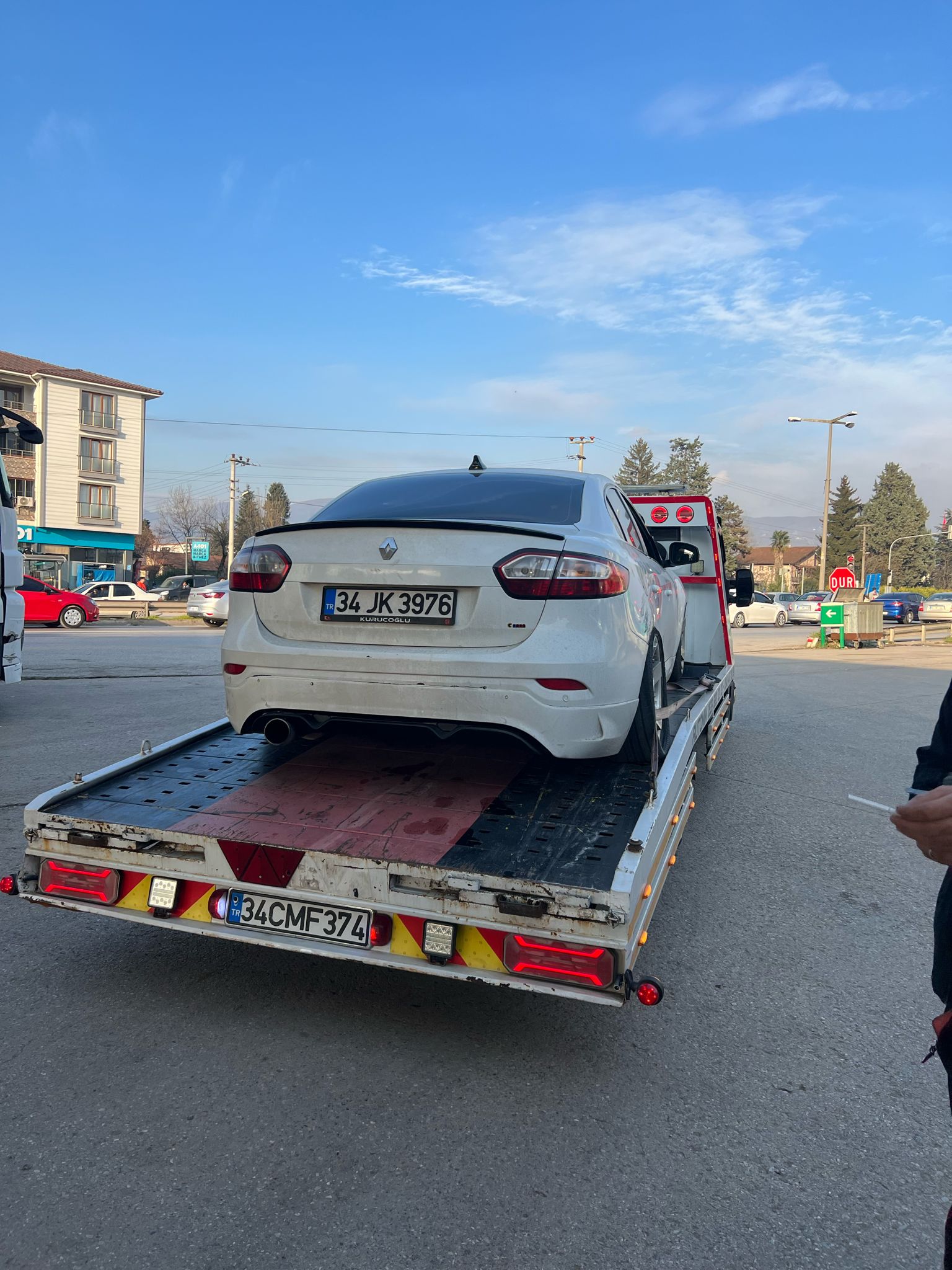 En yakın lastikçi yol yardım